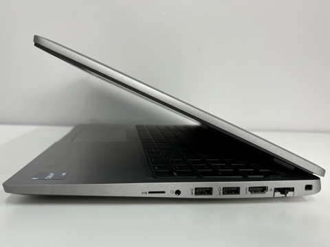Dell Latitude 5530, i7-1265u, 16 GB RAM, DYSK 500 GB SSD, INTEL, 4K, Windows 11 Pro