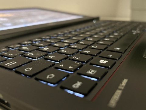 Fujitsu LIFEBOOK U7510, i7-10510U, 16 GB RAM, 500 GB SSD, FHD, Windows 11 Pro