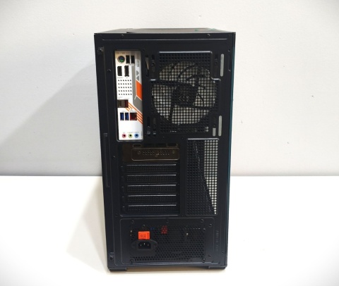 Komputer ZAR-KOM ProGamer AMD Ryzen 7 9800x3D RTX 5070 1TB NVMe 32 GB RAM Windows 11 Pro