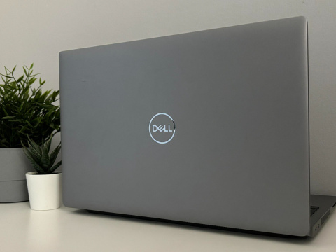 Dell Latitude 5520, i7-1185G7, 16GB RAM, DYSK 240GB SSD, NVIDIA, FHD DOTYK, Windows 11 Pro