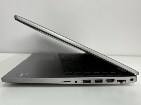 Dell Latitude 5530, i5-1235u, 16GB RAM, DYSK 240GB SSD, INTEL, FHD, Windows 11 Pro
